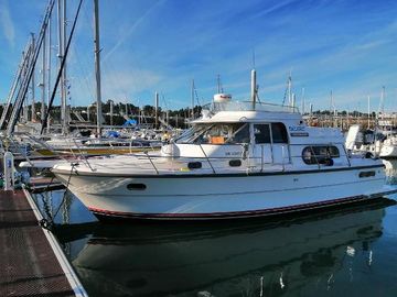 1996 Nimbus 37 Trawler