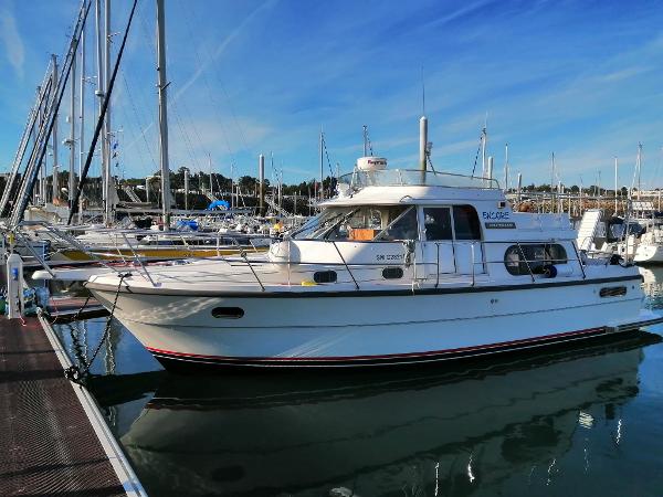 1996 Nimbus 37 Trawler