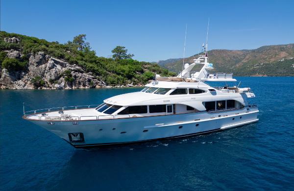 2007 Benetti Tradition 100