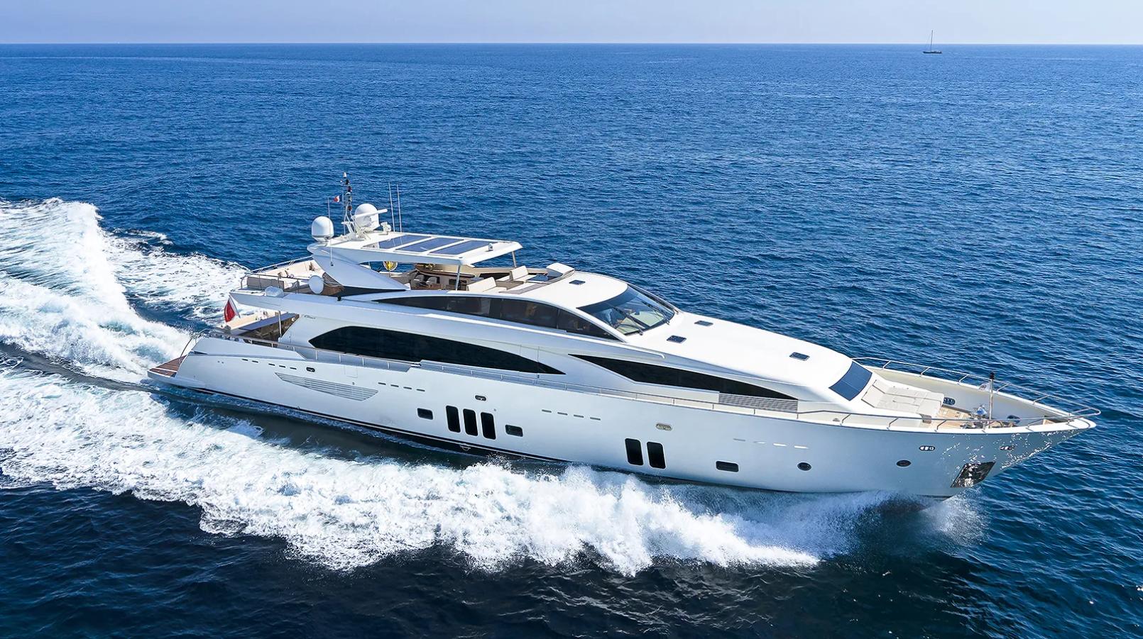 2011 Guy Couach 121'