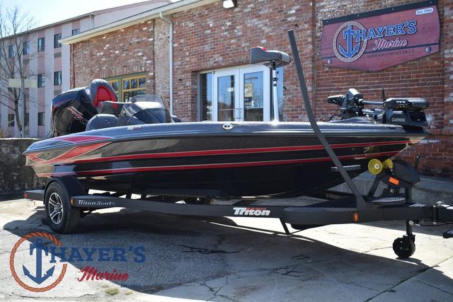 2025 Triton 18 TrX