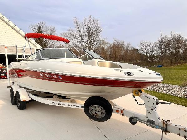 2005 Sea Ray 200 Sport