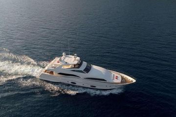 2007 Ferretti Yachts Customline 97