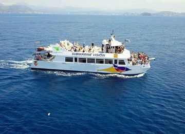 1995 Commercial catamaran