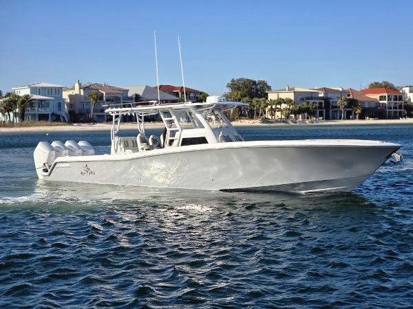 2024 Invincible 43 Open Fisherman