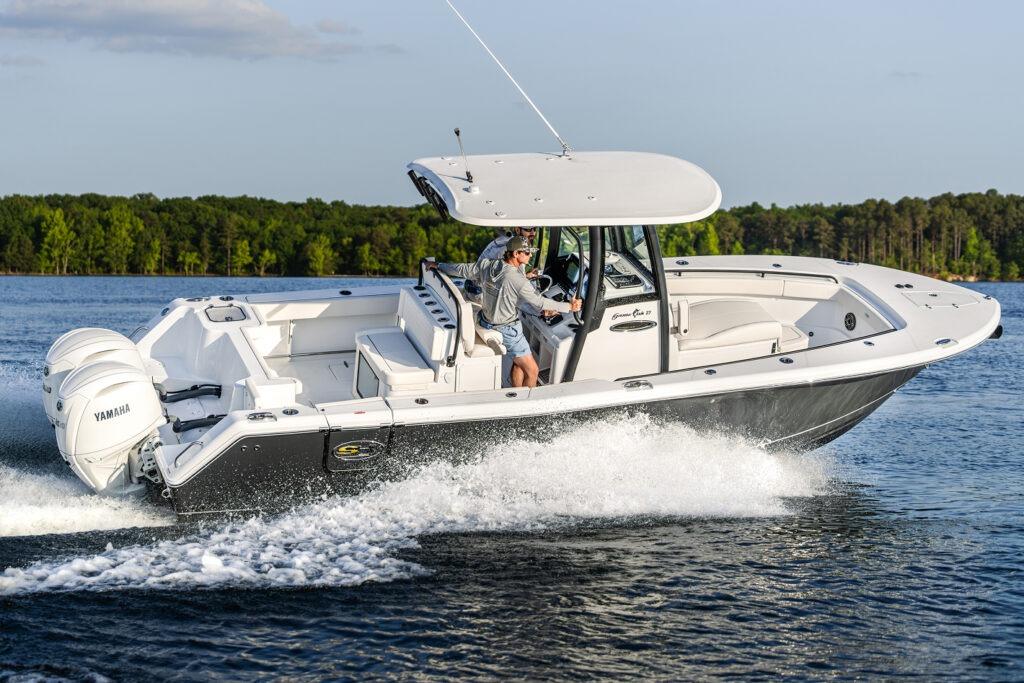 2026 Sea Hunt Gamefish 27 Coffin Box