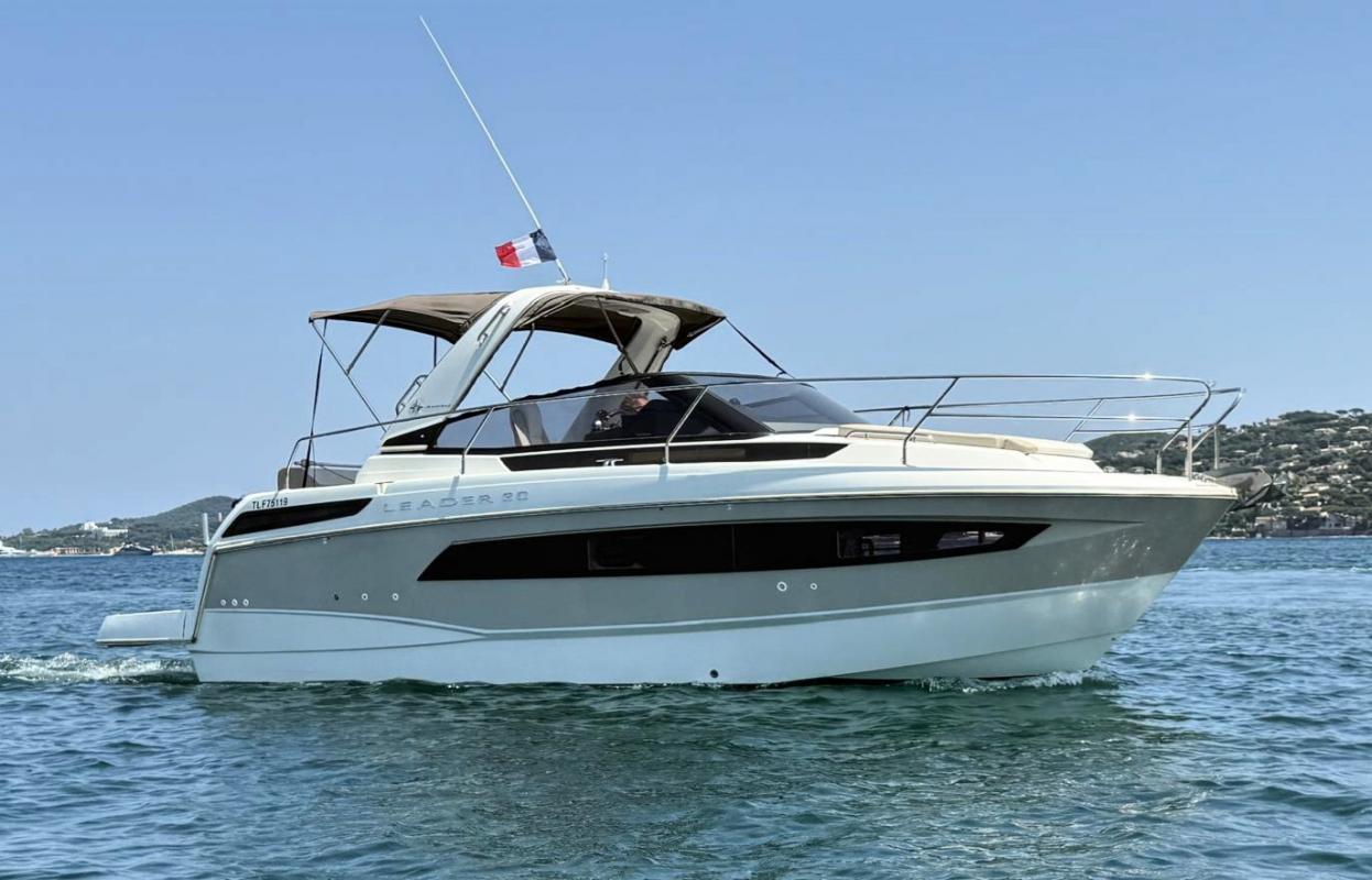 2017 Jeanneau Leader 30