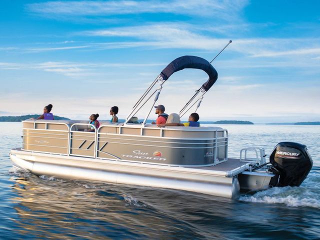 2021 Sun Tracker Party Barge 20 DLX