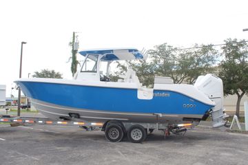 2025 Everglades 315 Center Console
