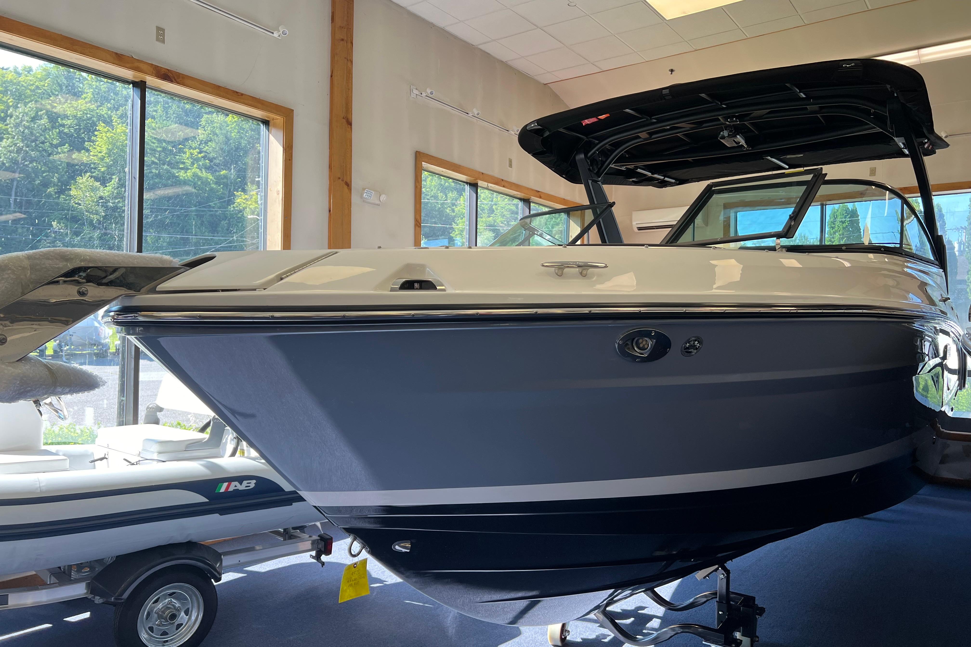 2025 Sea Ray SLX 280