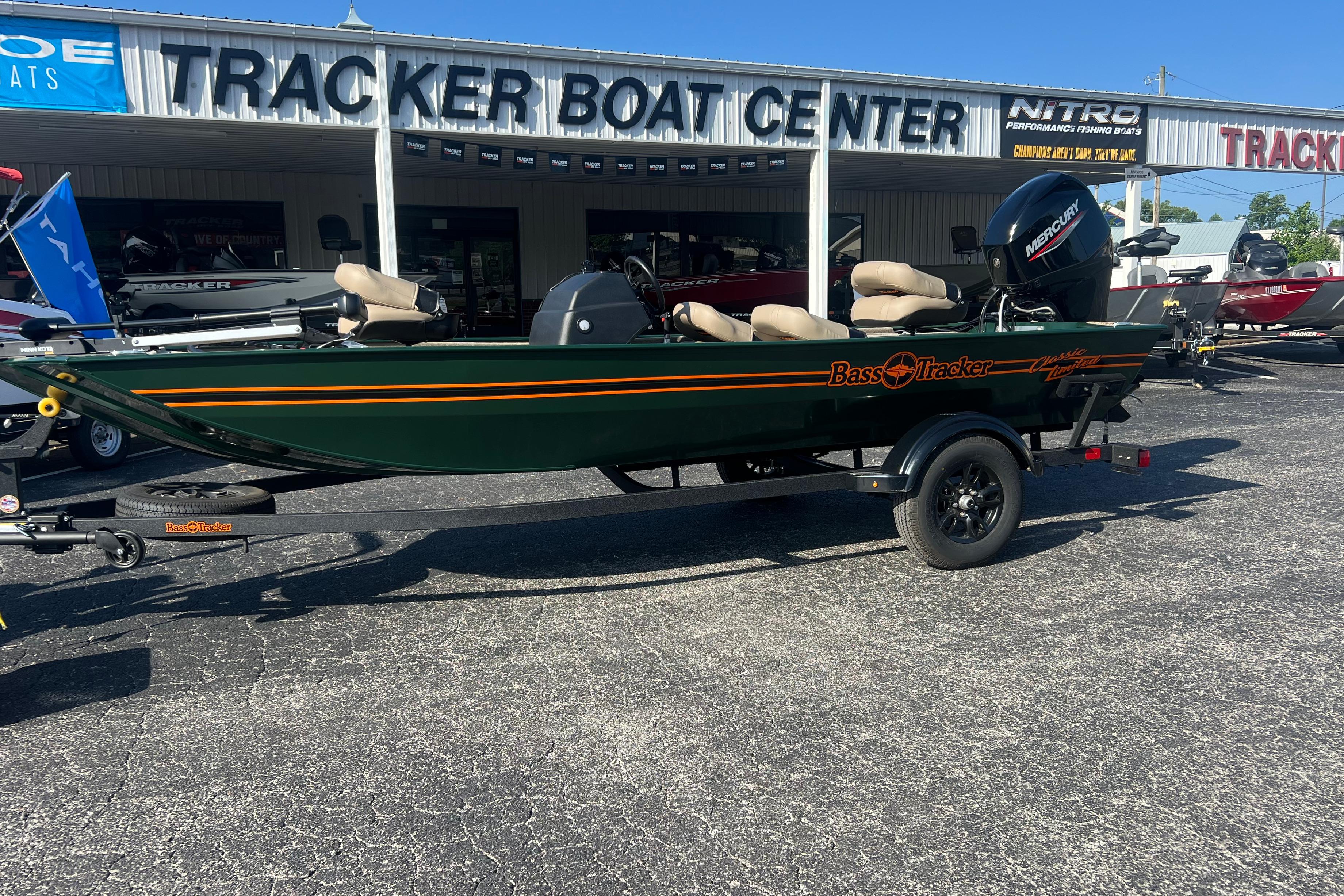 2026 Tracker Bass Tracker Classic Limited