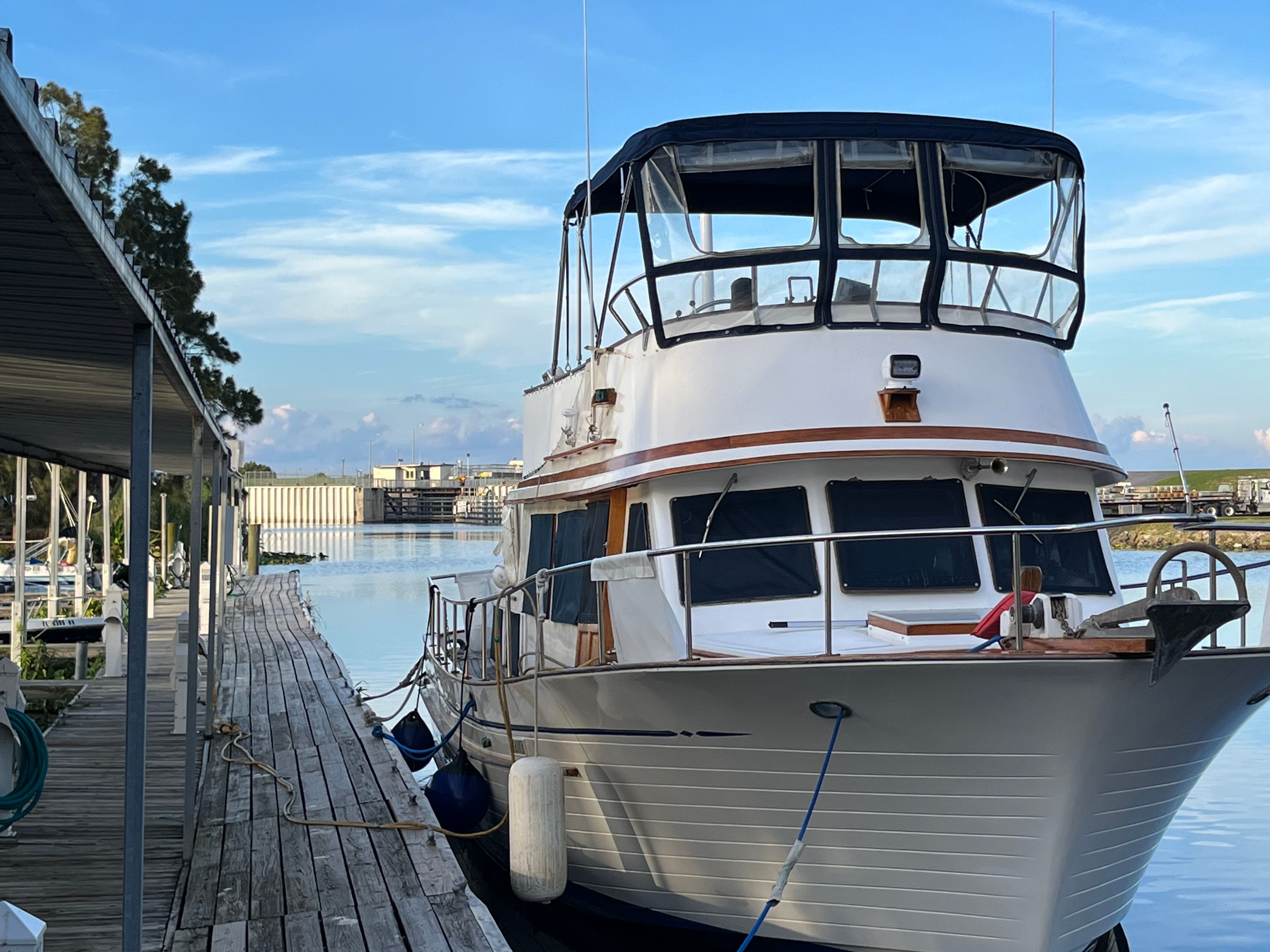 1989 Albin Trawler 36