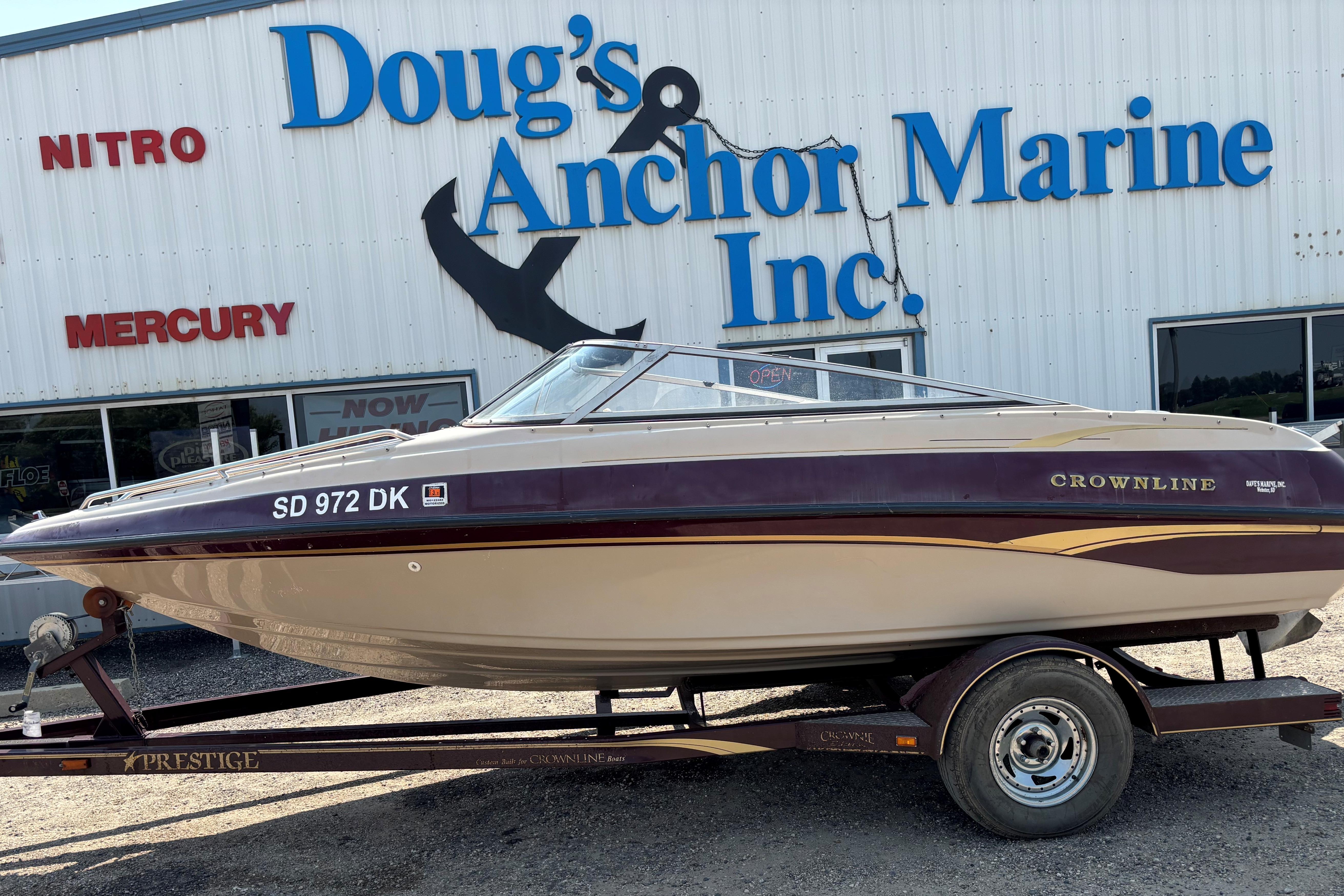 2001 Crownline 18