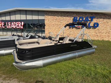 2026 Bentley Pontoons Legacy 220 Swingback & Honda 4-Stroke EFI