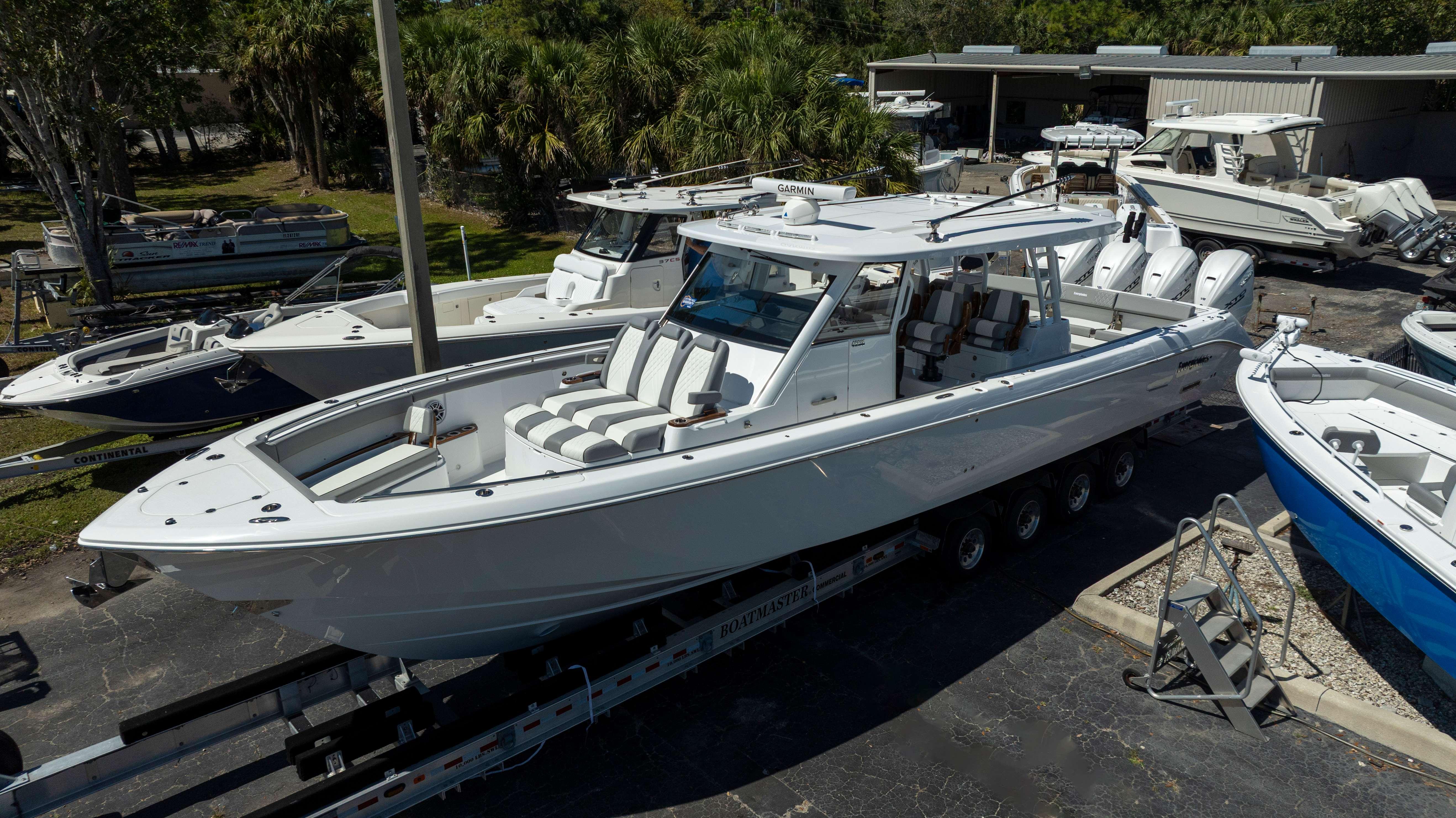 2025 Everglades 455 CC