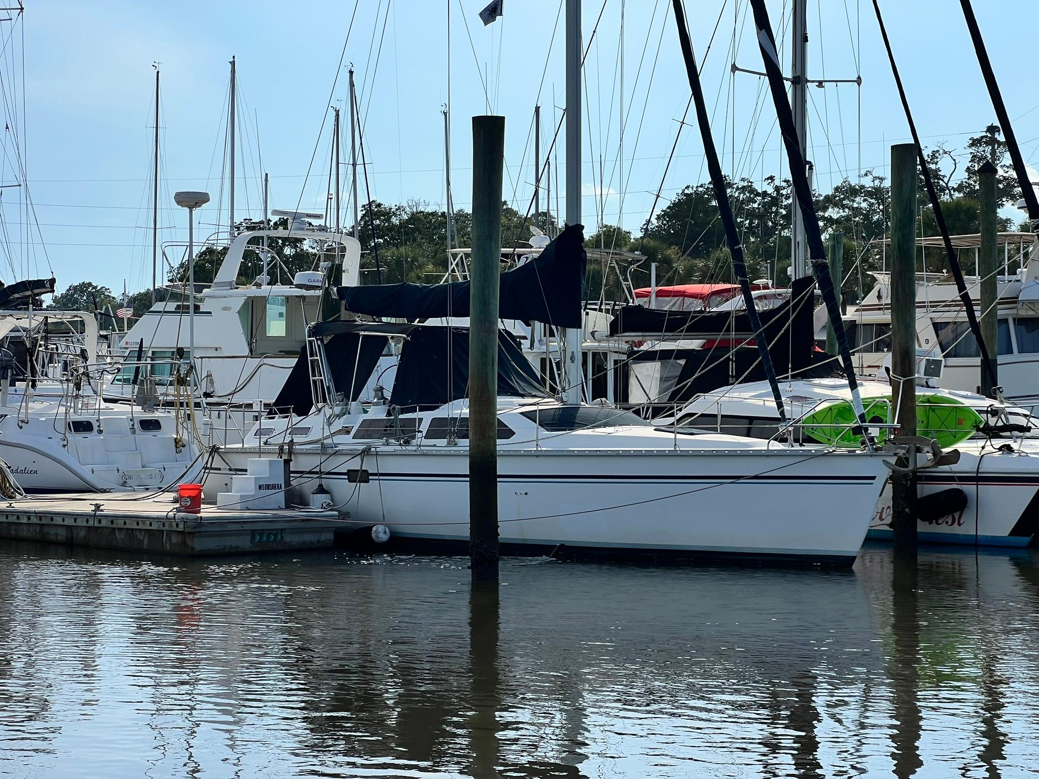 1990 Hunter Passage 42