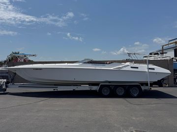 2004 Fountain 35 Executioner