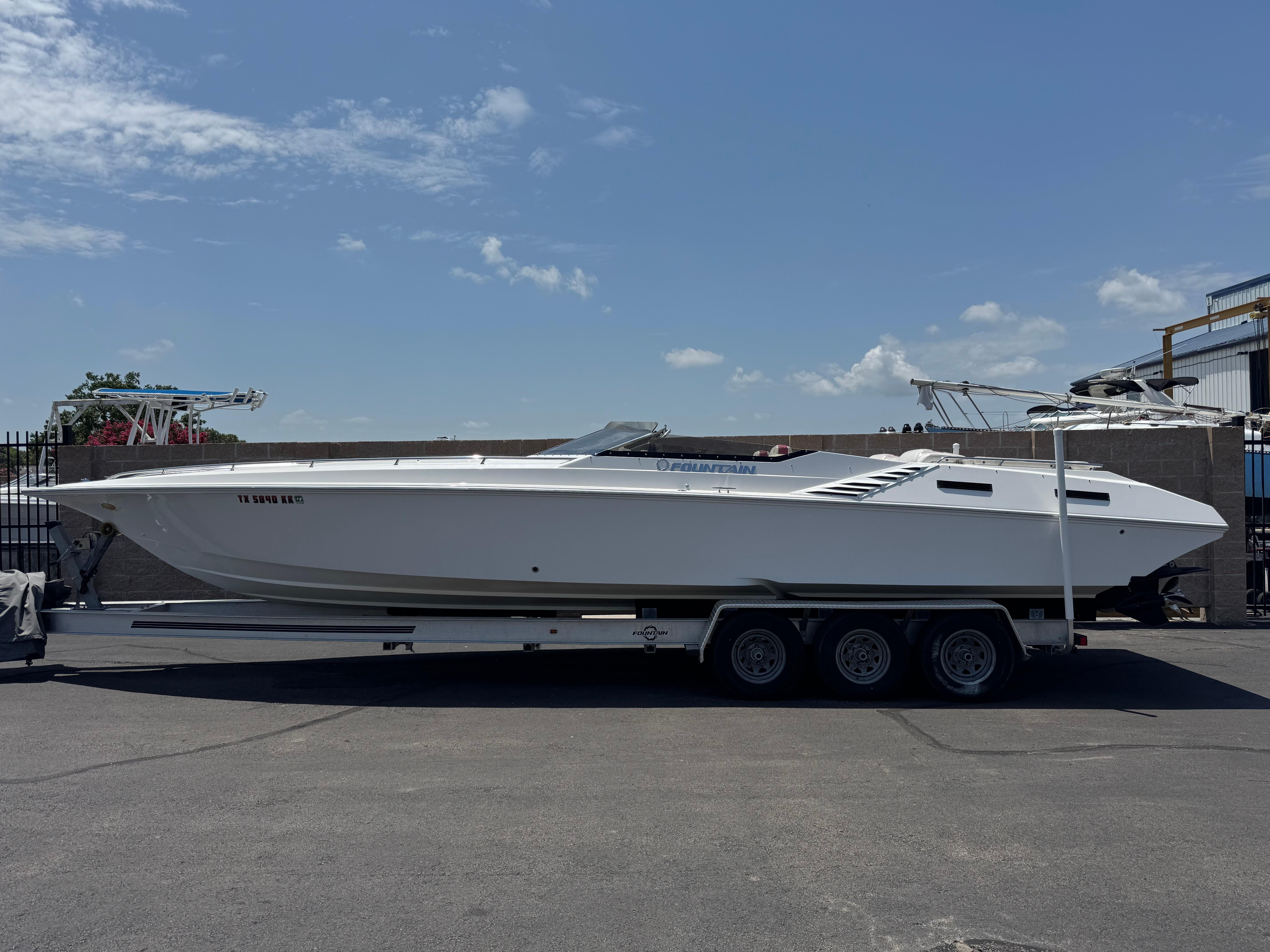 2004 Fountain 35 Executioner