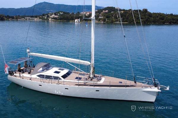 2010 Custom B60 Pilothouse