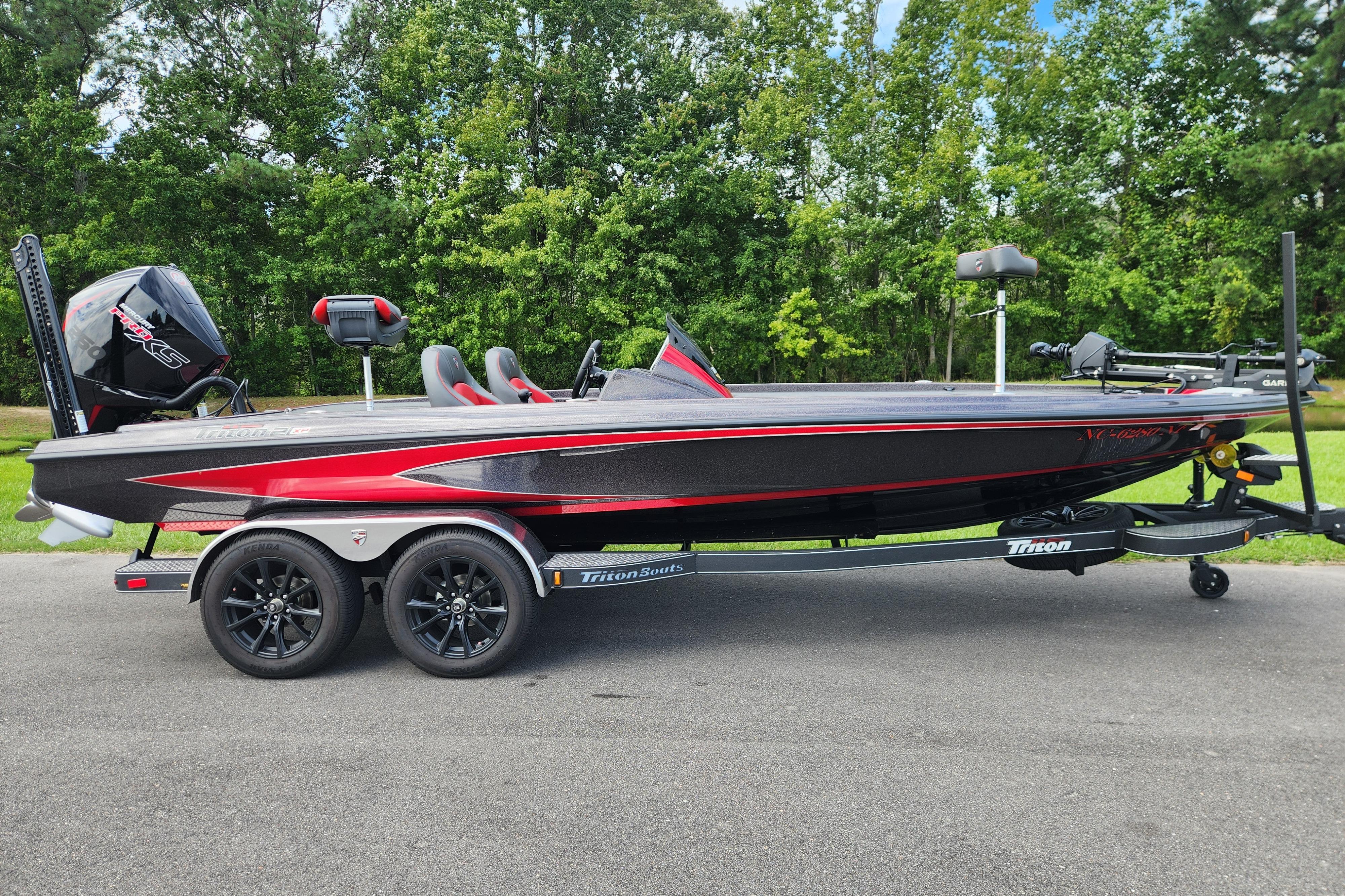 2025 Triton 21XP Patriot