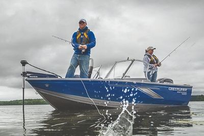 Crestliner 1650 FISH HAWK SE WT Boat