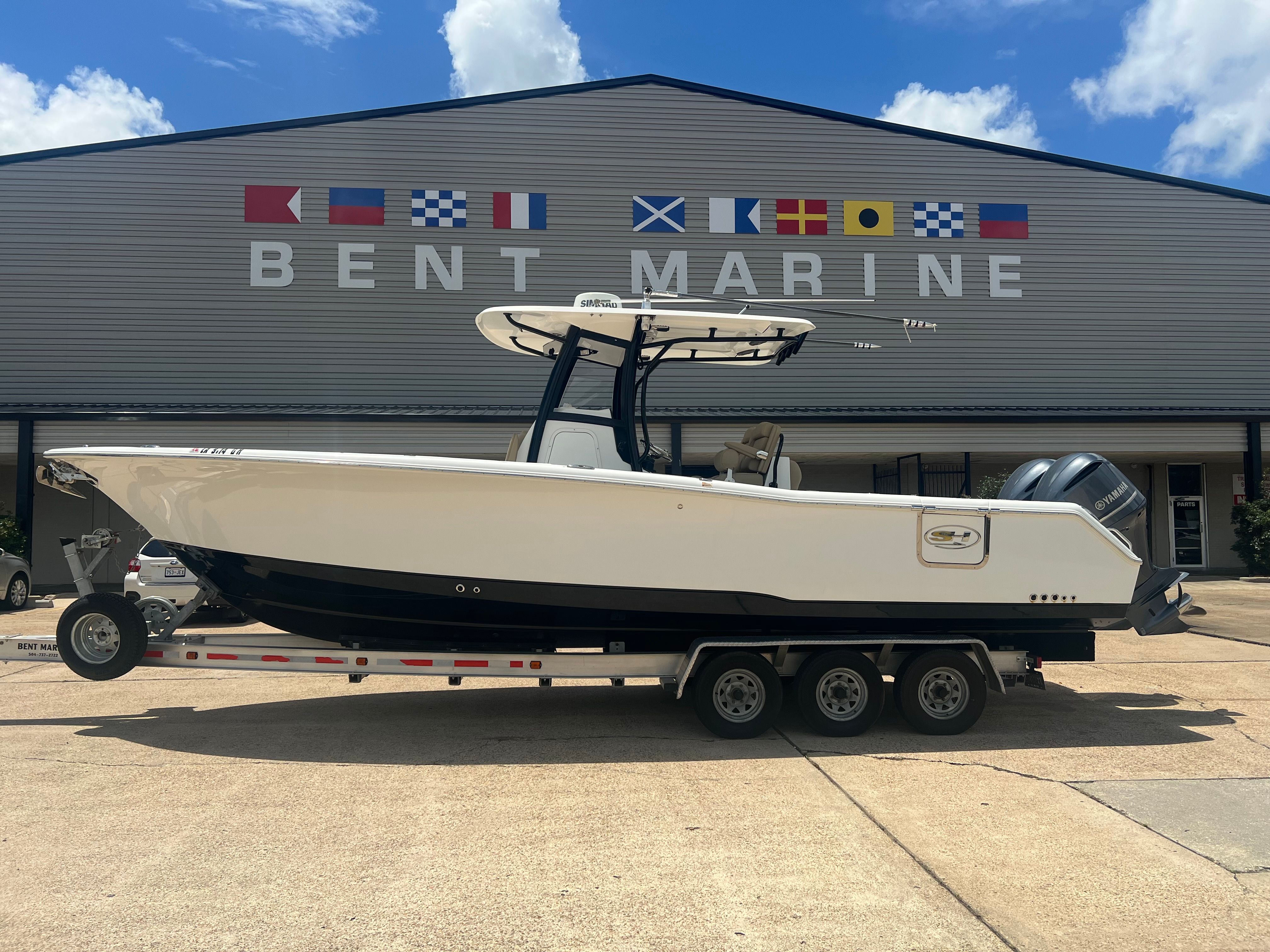 Sea Hunt Gamefish 30 Coffin Box