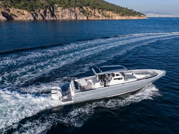 2025 Al Dhaen Wave Breaker 365