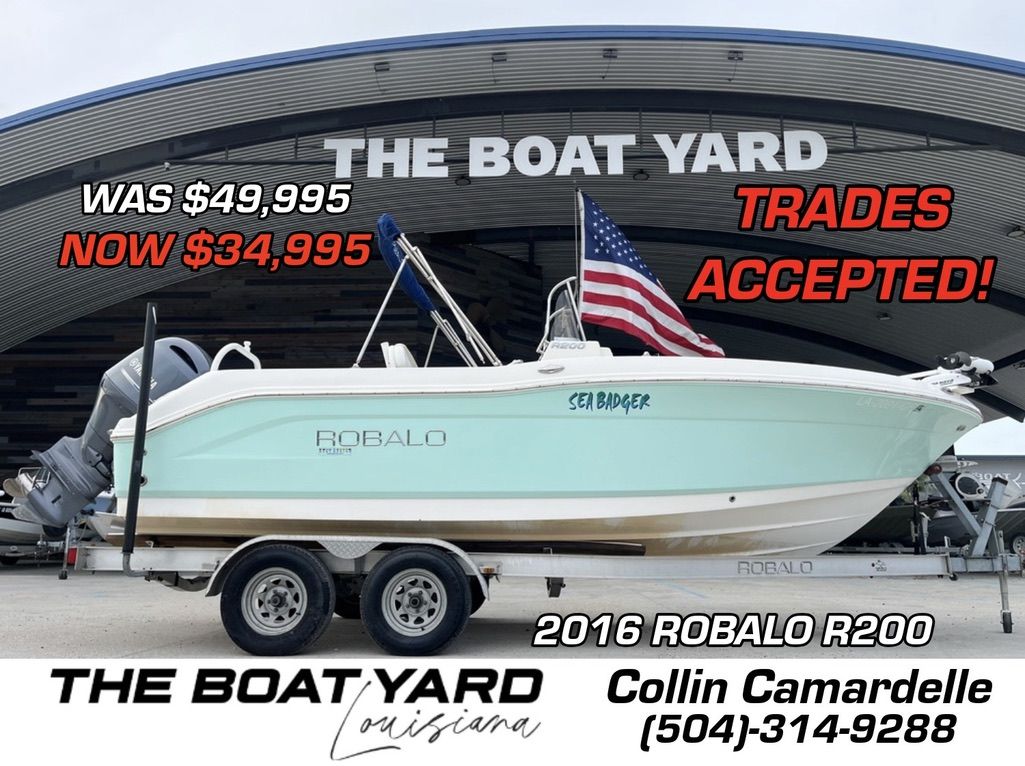 2016 Robalo R200 Center Console