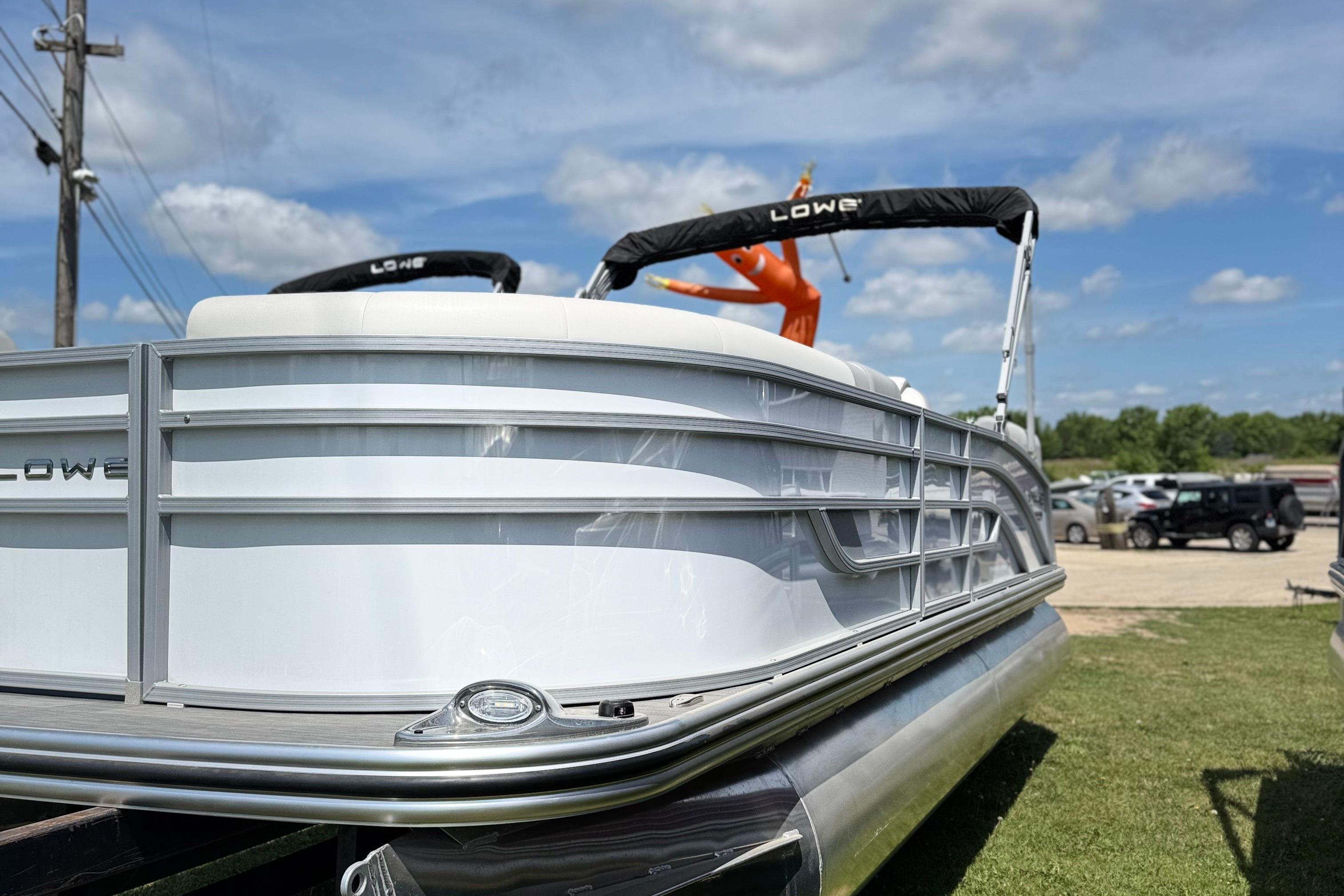 2025 Lowe LS 210 WT