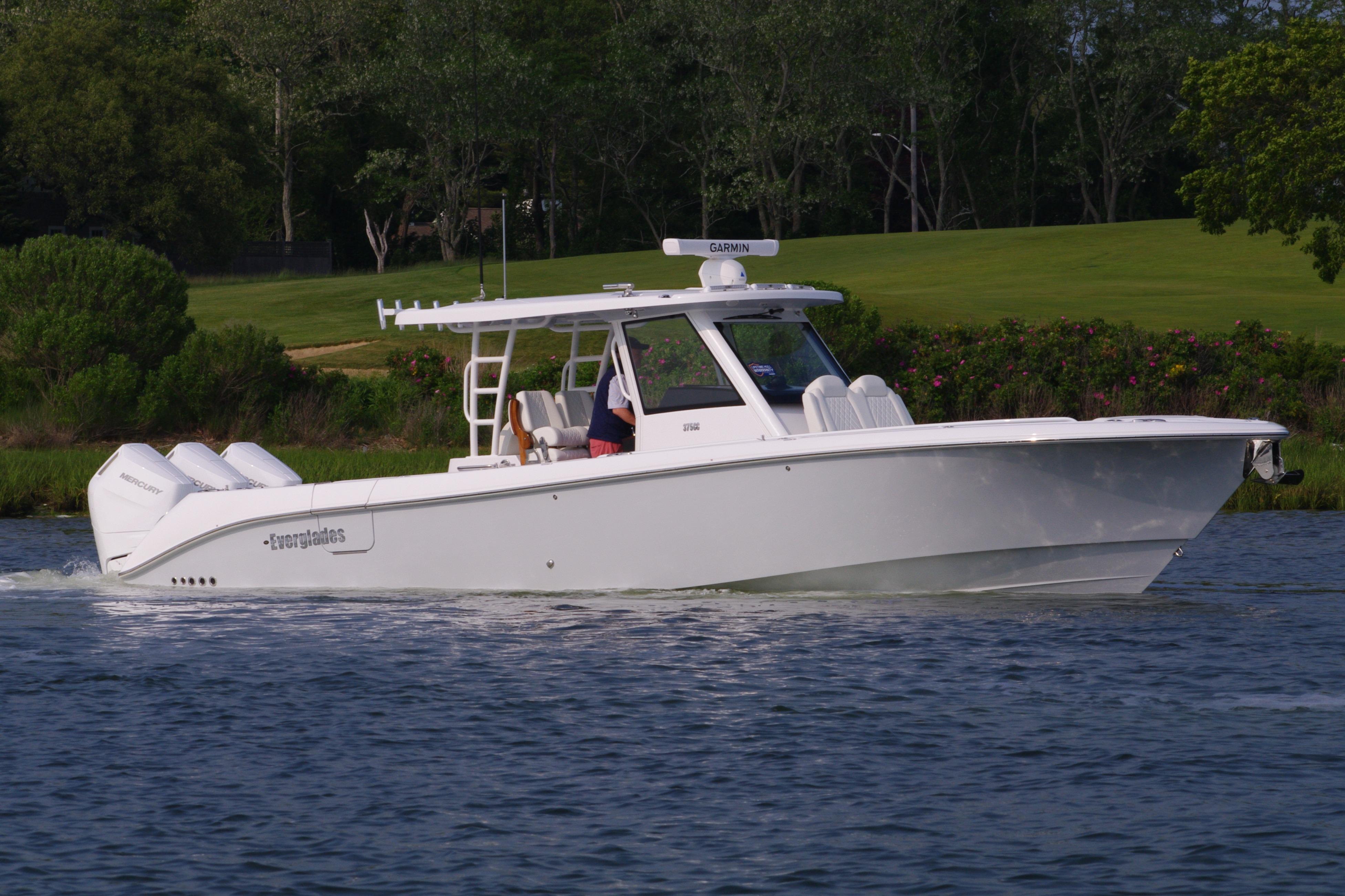 2025 Everglades 375 Center Console