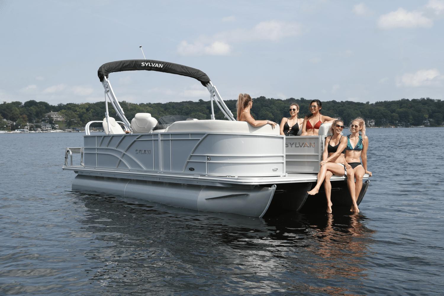 2025 Sylvan Mirage 8520