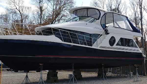 2006 Bluewater Yachts 5200