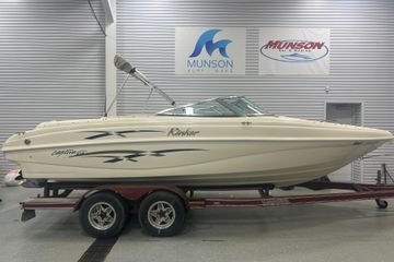 2000 Rinker 212 Captiva Bowrider