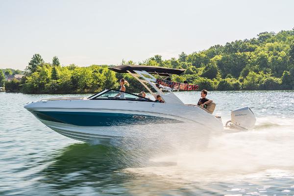 Sea Ray SDX 250 Outboard Manufacturer Provided Image