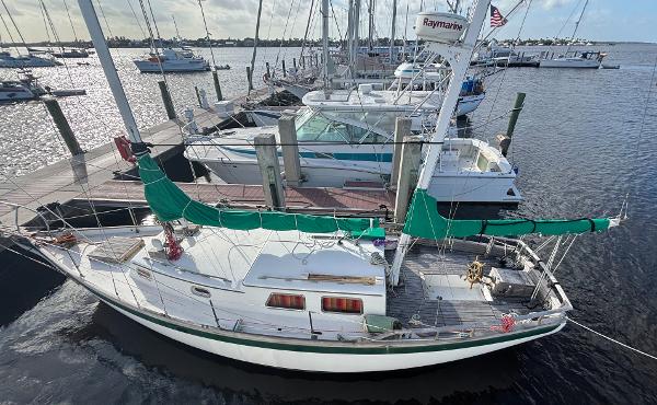1972 Fairweather Mariner 32
