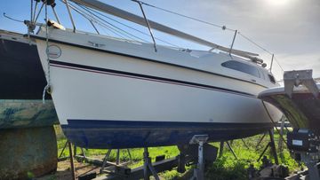 1996 Hunter Legend 26