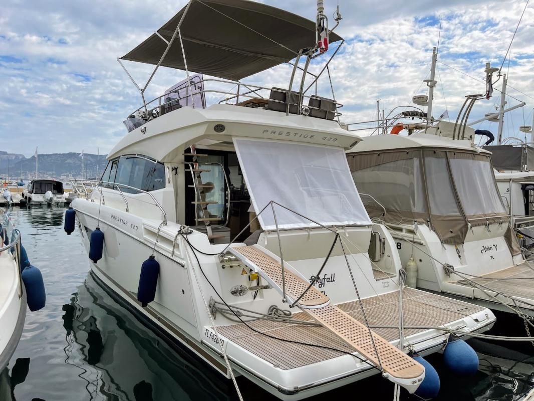 2016 Prestige 420