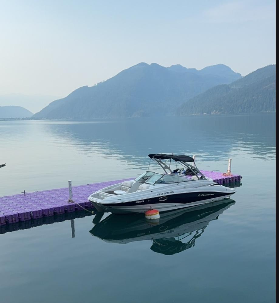 Crownline E4