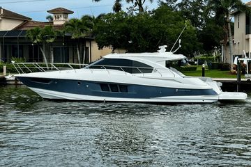 2017 Cruisers Yachts 45 Cantius