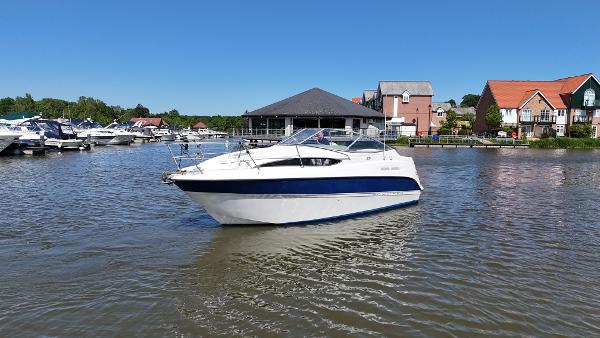 Bayliner 245