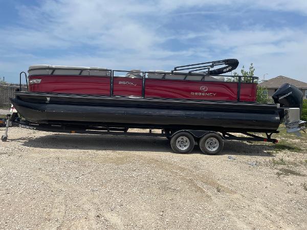 2023 Regency 250 DL3