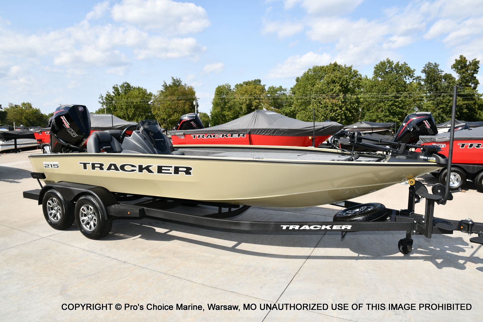 2026 Tracker Savage 215 w/200HP Mercury Pro-XS