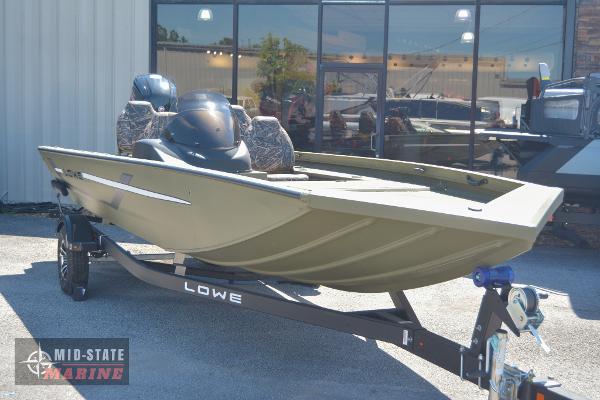 2024 Lowe Outlet 20