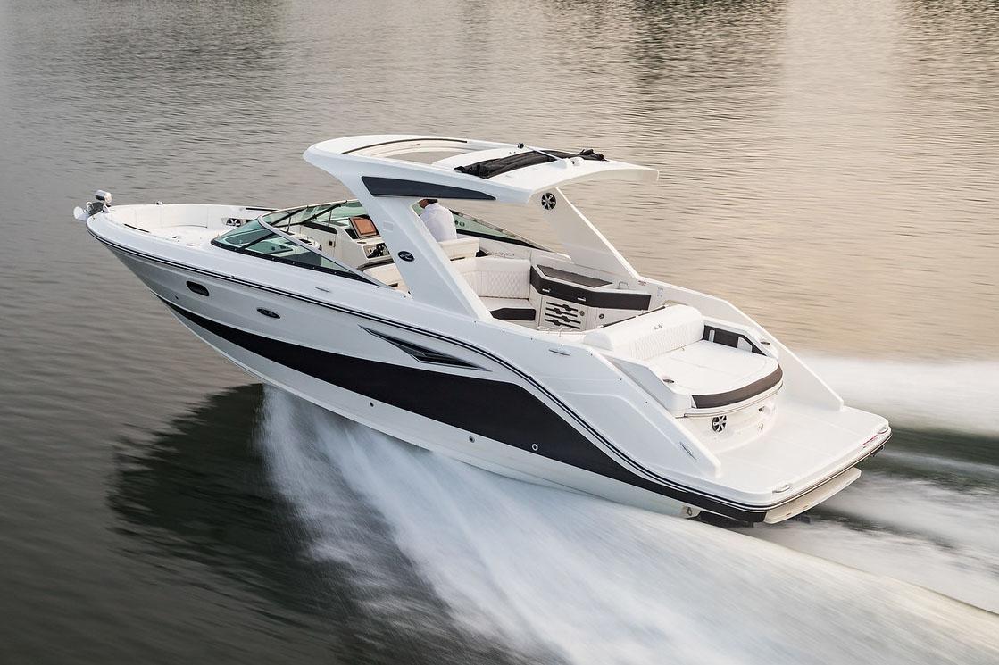 Sea Ray Boat image