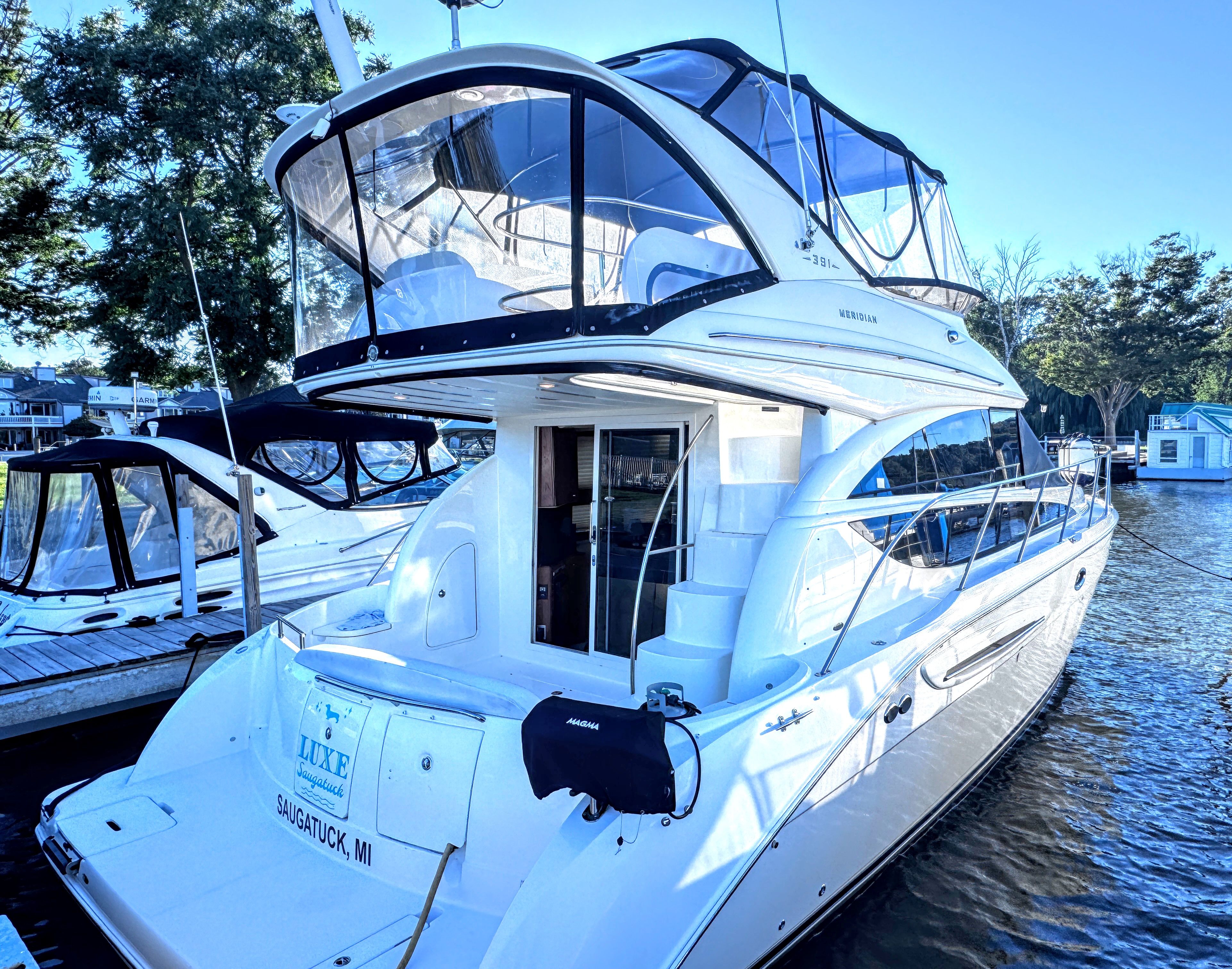 2007 Meridian 391 Sedan