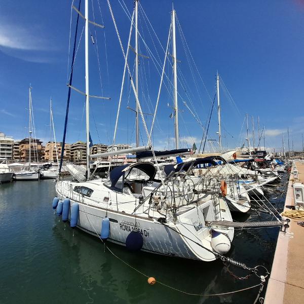 Beneteau Oceanis 43