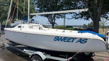 2011 Marlow-Hunter 22