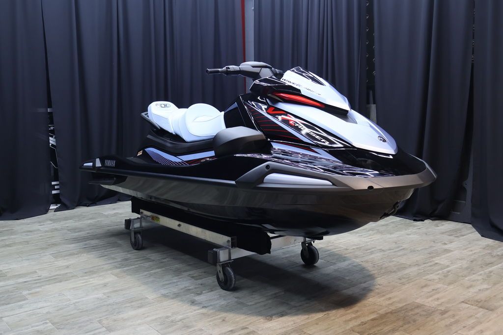 2025 Yamaha Boats VX Cruiser® with Audio