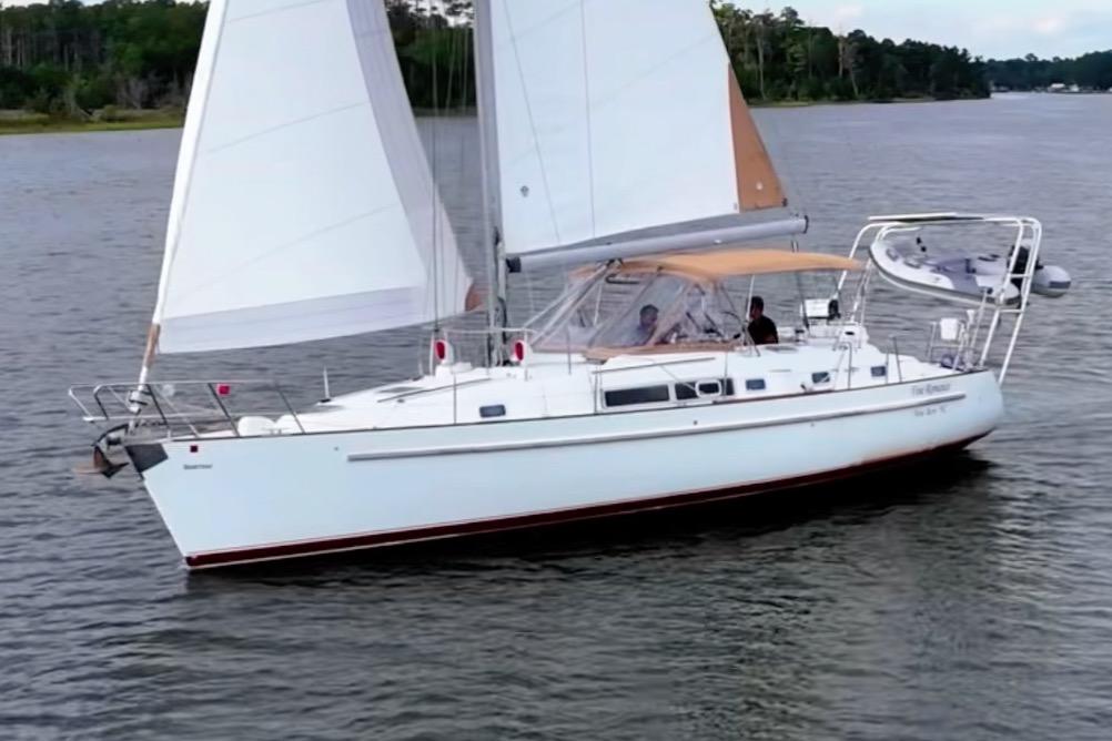Beneteau Oceanis 40 CC 1997 Beneteau Oceanis 40 CC sailboat cruising on calm waters.