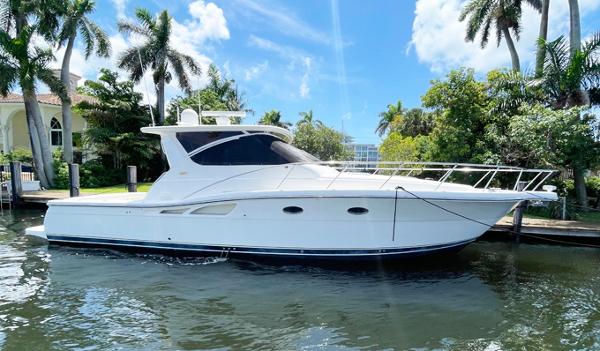 2005 Tiara Yachts 4200 Open